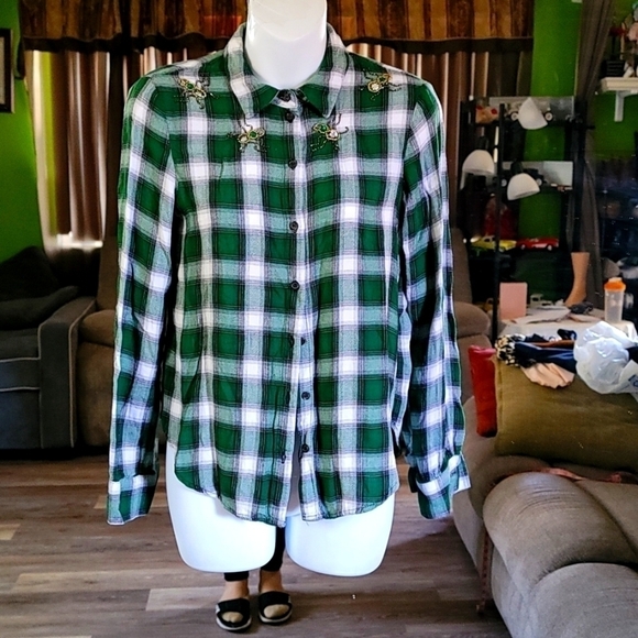 H&M Tops - H&m  blouse size 4 🧡